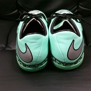 mint green hypervenoms